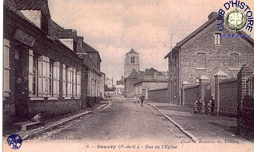 Eglise Saint Martin vue de la rue Sadi Carnot avant 1914